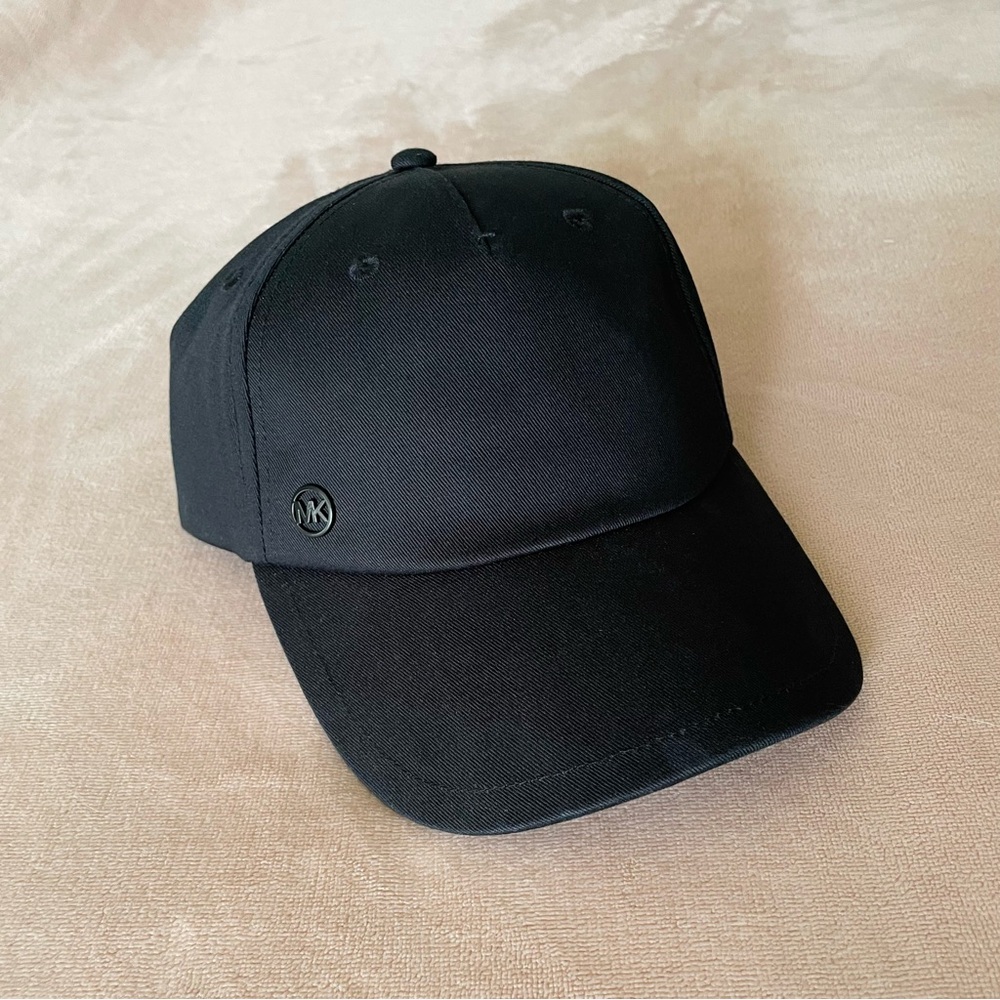 🔴SOLD ON DEPOP🔴 Michael Kors Baseball Cap